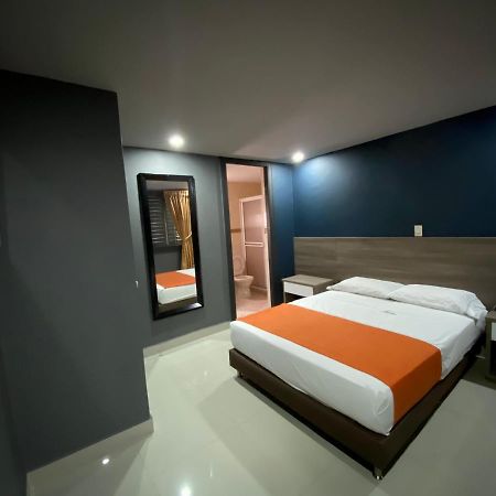 Hotel Latino Medellin Bagian luar foto