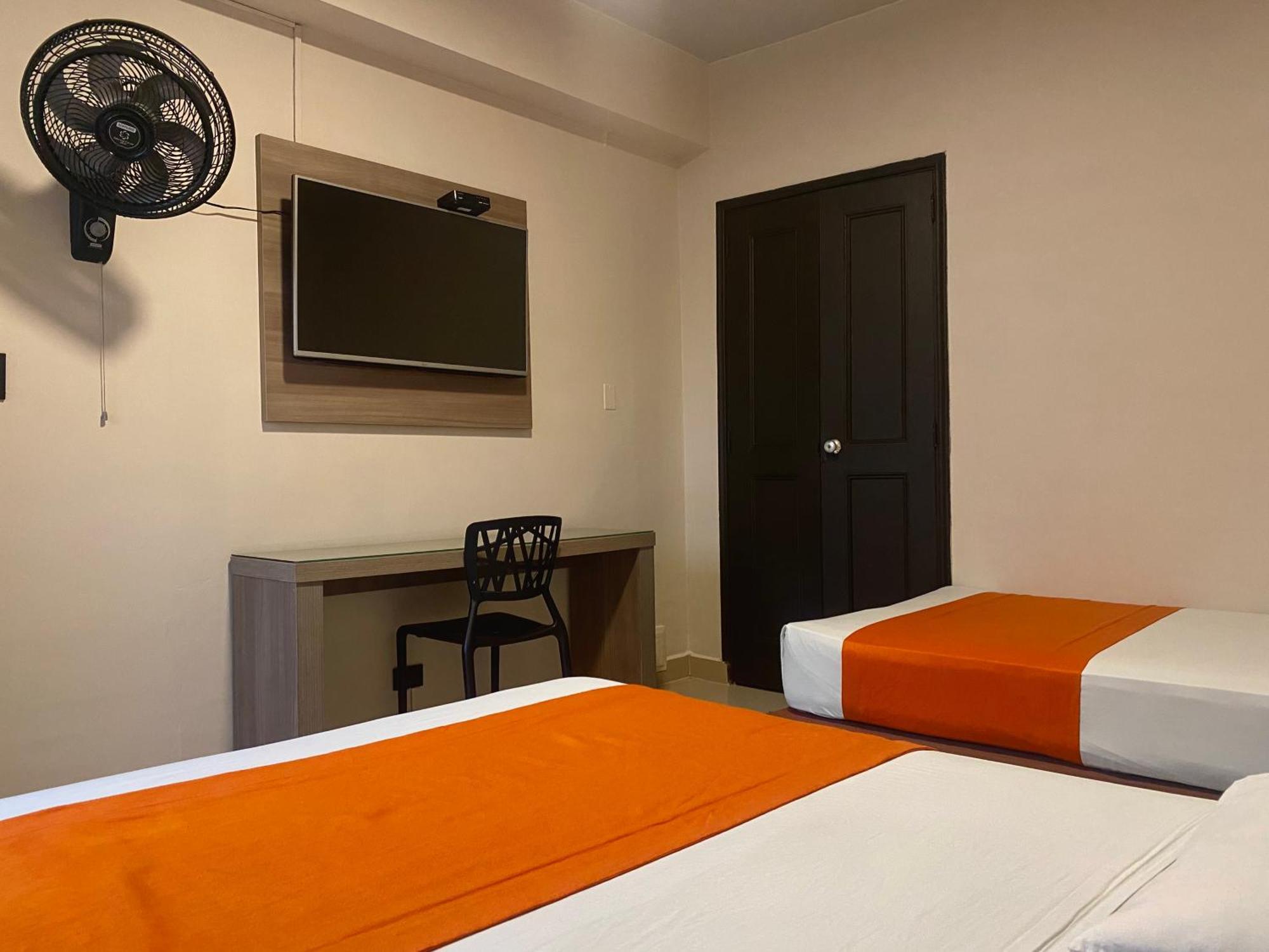 Hotel Latino Medellin Bagian luar foto